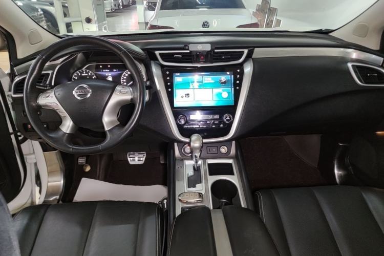 Used Nissan Murano 2019 2.5L XL Two-Wheel Drive SmartConnect Luxury Edition China V Standard Center Console