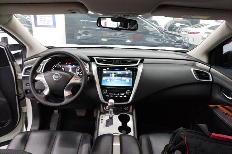Used Nissan Murano 2019 2.5 S/C HEV XE Four-Wheel Drive Hybrid SmartConnect Prestige Edition China VI Standard Center Console