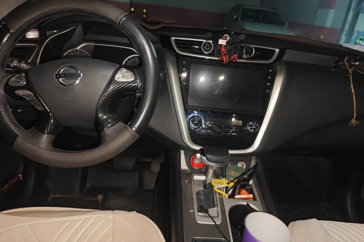 Used Nissan Murano 2019 2.5L XL Two-Wheel Drive SmartConnect Luxury Edition China V Standard Center Console