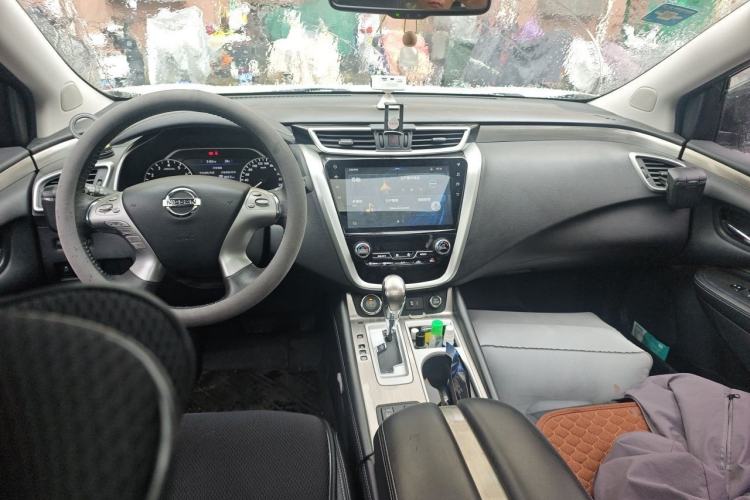 Used Nissan Murano 2019 2.5L XL Two-Wheel Drive Smart Connect Luxury Edition China VI Standard Center Console