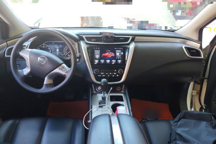 Used Nissan Murano 2019 2.5L XE Two-Wheel Drive Elite Version China VI Standard Center Console