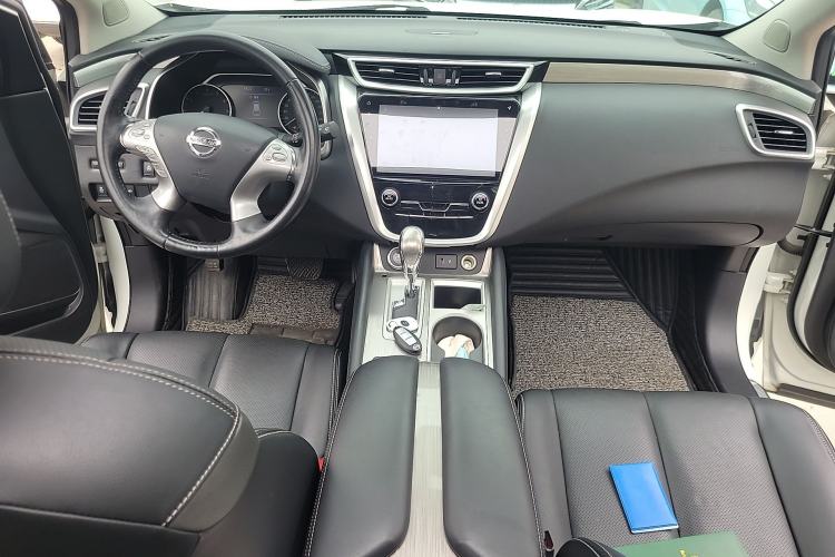 Used Nissan Murano 2019 2.5L XL Plus Two-Wheel Drive SmartConnect Leading Edition China VI Standard Center Console