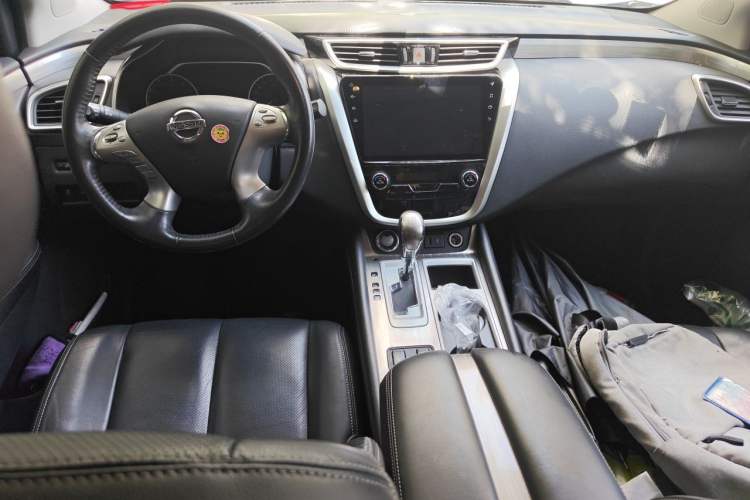 Used Nissan Murano 2019 2.5L XL Two-Wheel Drive SmartConnect Luxury Edition China V Standard Center Console
