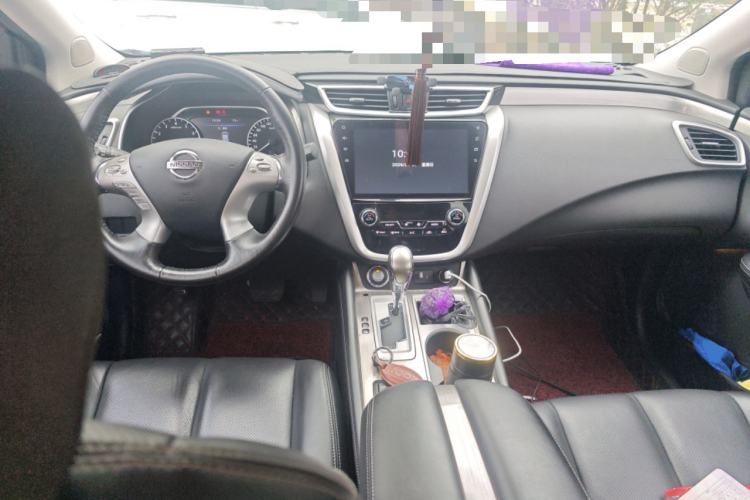 Used Nissan Murano 2019 2.5L XL Two-Wheel Drive Smart Connect Luxury Edition China VI Standard Center Console