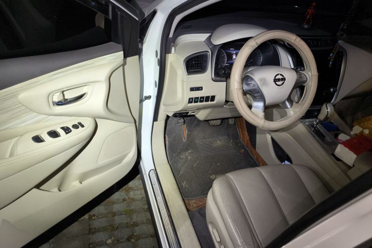 Used Nissan Murano 2019 2.5L XL Two-Wheel Drive Smart Connect Luxury Edition China VI Standard Driver Seat