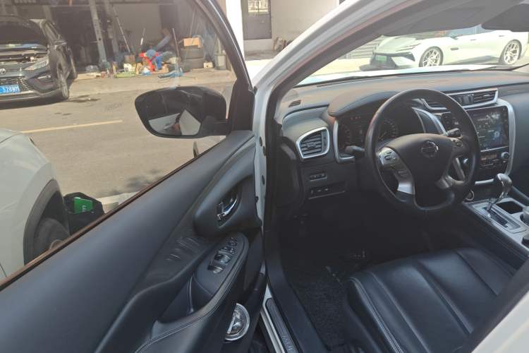 Used Nissan Murano 2019 2.5L XL Two-Wheel Drive Smart Connect Luxury Edition China VI Standard Driver Seat