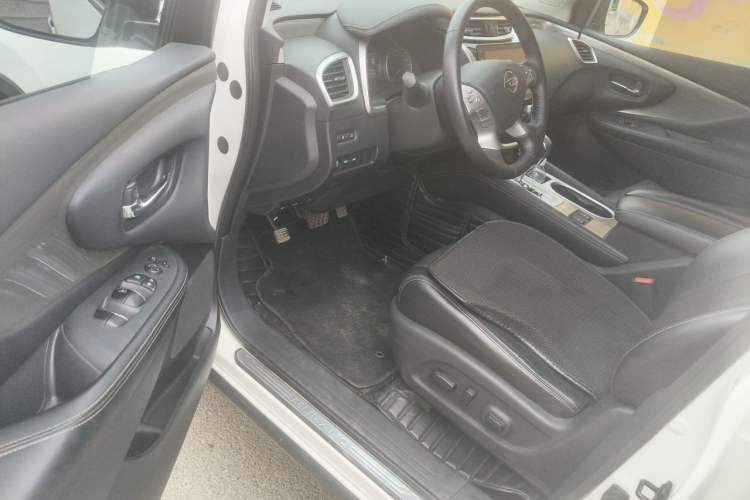 Used Nissan Murano 2019 2.5L XL Two-Wheel Drive Smart Connect Luxury Edition China VI Standard Driver Seat