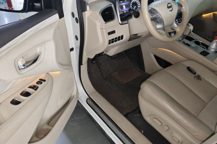 Used Nissan Murano 2019 2.5L XL Two-Wheel Drive Smart Connect Luxury Edition China VI Standard Driver Seat