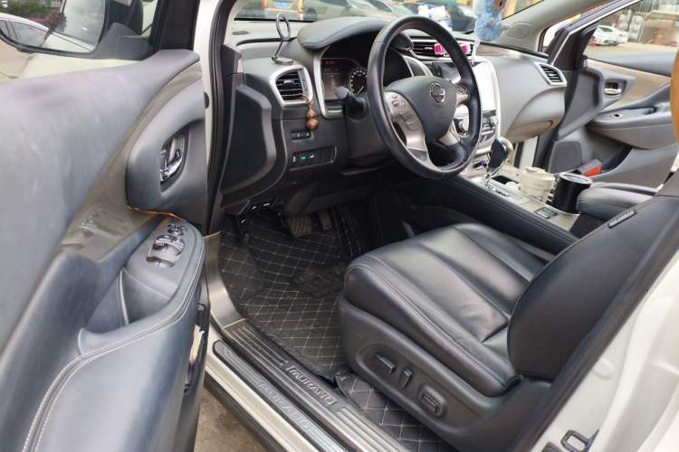 Used Nissan Murano 2019 2.5L XL Two-Wheel Drive Smart Connect Luxury Edition China VI Standard Driver Seat