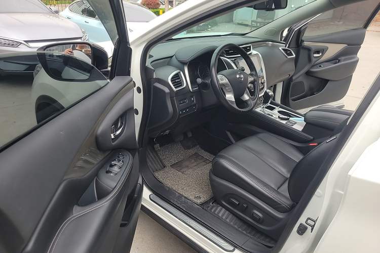 Used Nissan Murano 2019 2.5L XL Plus Two-Wheel Drive SmartConnect Leading Edition China VI Standard Driver Seat