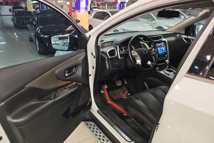 Used Nissan Murano 2019 2.5L XL Two-Wheel Drive Smart Connect Luxury Edition China VI Standard Driver Seat