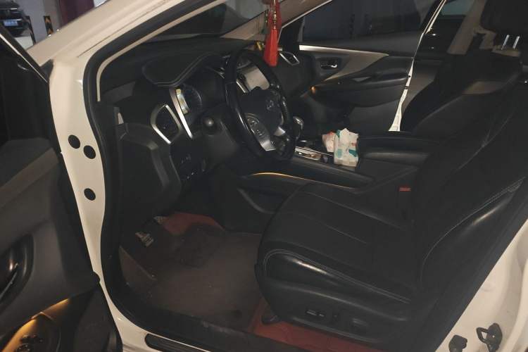 Used Nissan Murano 2019 2.5L XL Two-Wheel Drive Smart Connect Luxury Edition China VI Standard Driver Seat