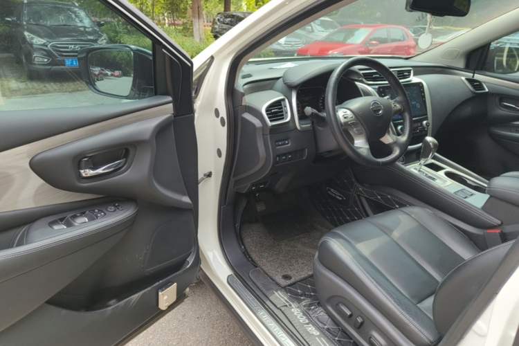 Used Nissan Murano 2019 2.5L XL Two-Wheel Drive Smart Connect Luxury Edition China VI Standard Driver Seat