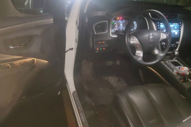 Used Nissan Murano 2019 2.5L XL Two-Wheel Drive Smart Connect Luxury Edition China VI Standard Driver Seat
