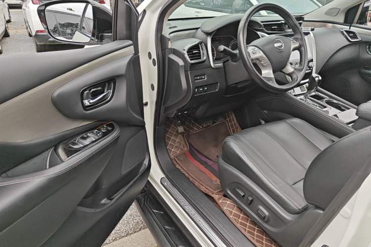 Used Nissan Murano 2019 2.5L XL Two-Wheel Drive Smart Connect Luxury Edition China VI Standard Driver Seat