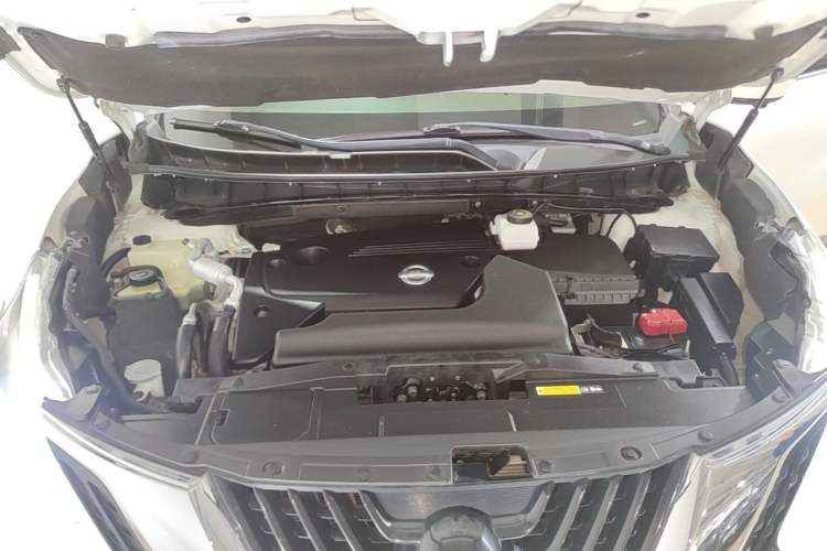 Used Nissan Murano 2019 2.5L XL Two-Wheel Drive SmartConnect Luxury Edition China V Standard Engine Bay