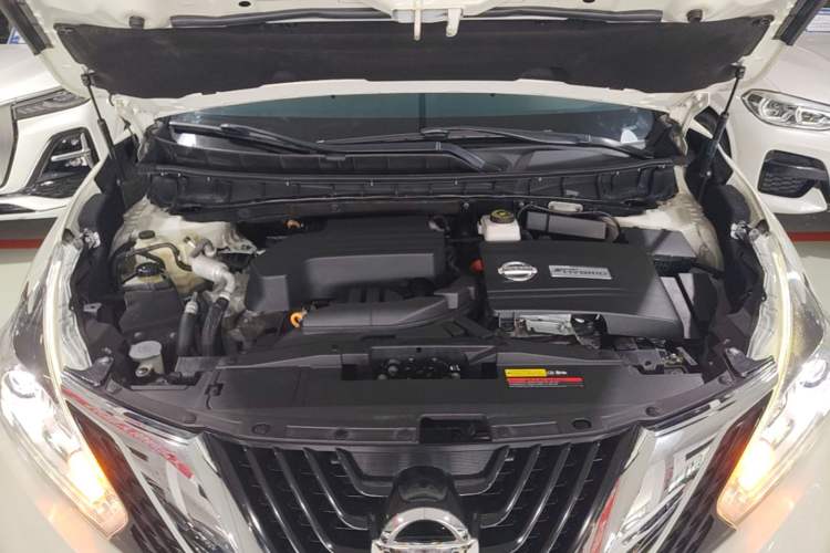 Used Nissan Murano 2019 2.5 S/C HEV XE Four-Wheel Drive Hybrid SmartConnect Prestige Edition China VI Standard Engine Bay