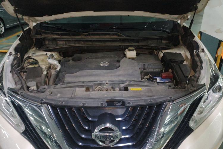 Used Nissan Murano 2019 2.5L XE Two-Wheel Drive Elite Version China VI Standard Engine Bay