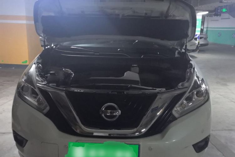 Used Nissan Murano 2019 2.5L XL Two-Wheel Drive Smart Connect Luxury Edition China VI Standard Engine Bay