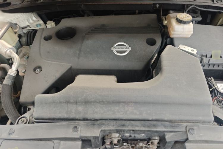 Used Nissan Murano 2019 2.5L XL Two-Wheel Drive Smart Connect Luxury Edition China VI Standard Engine Bay