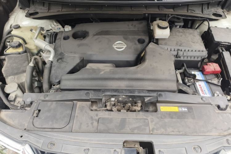 Used Nissan Murano 2019 2.5L XL Two-Wheel Drive Smart Connect Luxury Edition China VI Standard Engine Bay