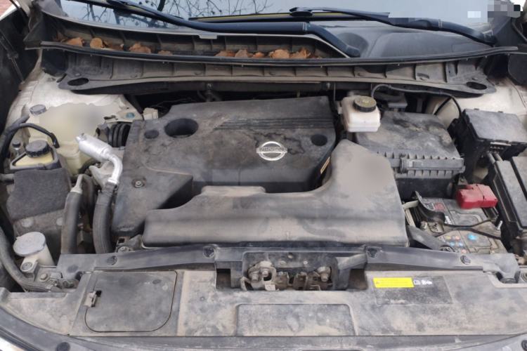 Used Nissan Murano 2019 2.5L XE Two-Wheel Drive Elite Version China VI Standard Engine Bay