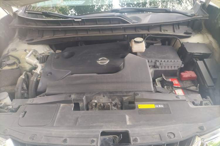 Used Nissan Murano 2019 2.5L XE Two-Wheel Drive Elite Version China VI Standard Engine Bay