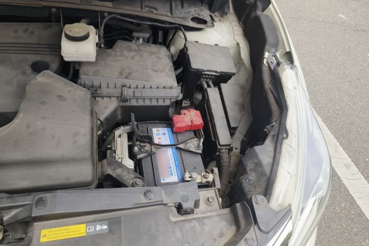 Used Nissan Murano 2019 2.5L XL Two-Wheel Drive Smart Connect Luxury Edition China VI Standard Engine Bay Left