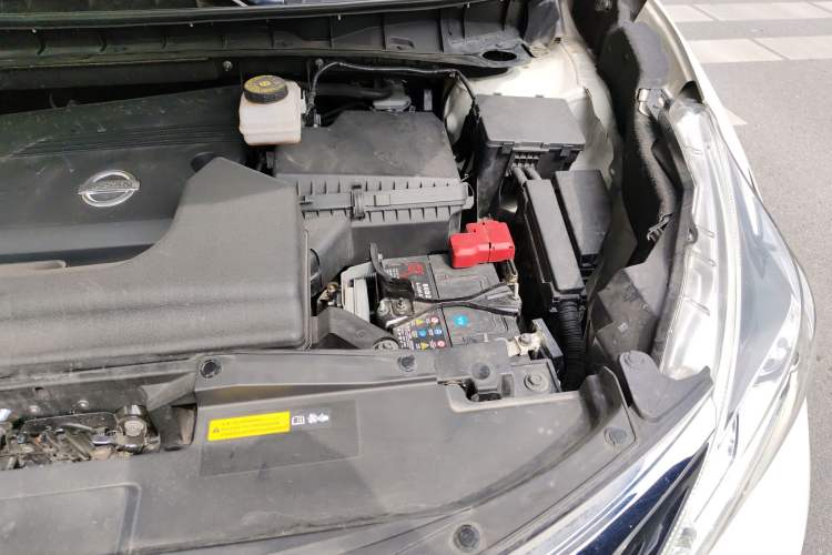 Used Nissan Murano 2019 2.5L XL Two-Wheel Drive SmartConnect Luxury Edition China V Standard Engine Bay Left
