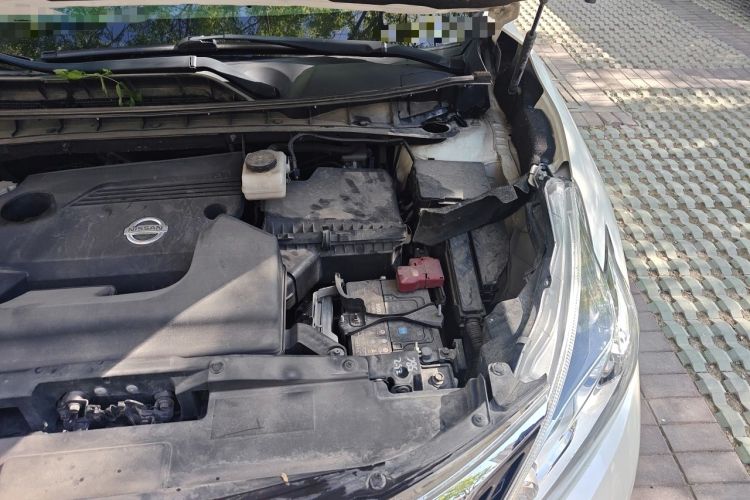 Used Nissan Murano 2019 2.5L XL Two-Wheel Drive Smart Connect Luxury Edition China VI Standard Engine Bay Left