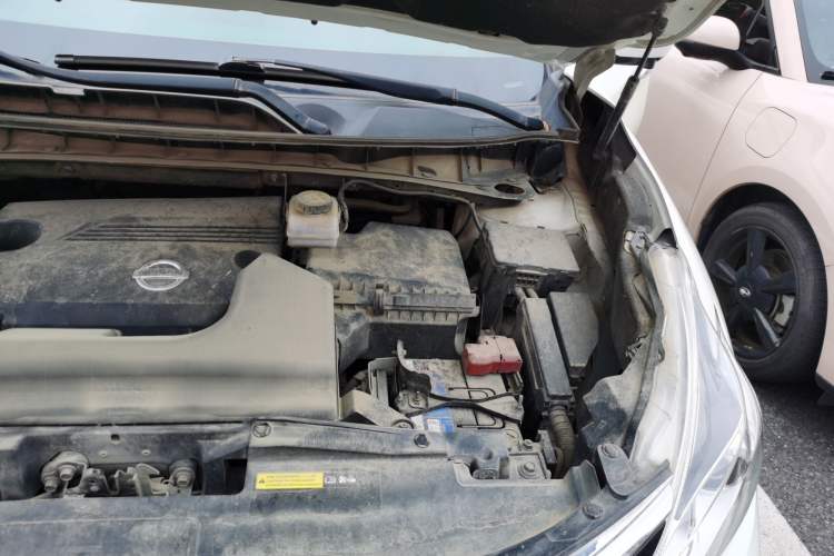 Used Nissan Murano 2019 2.5L XL Two-Wheel Drive Smart Connect Luxury Edition China VI Standard Engine Bay Left