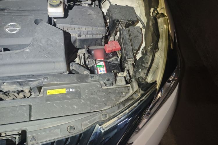 Used Nissan Murano 2019 2.5L XL Plus Two-Wheel Drive SmartConnect Leading Edition China VI Standard Engine Bay Left