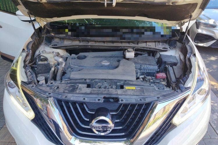 Used Nissan Murano 2019 2.5L XE Two-Wheel Drive Elite Version China VI Standard Engine Bay