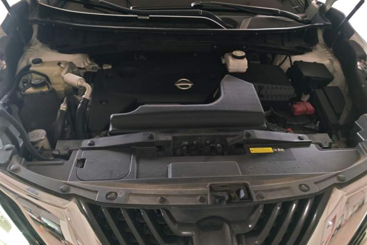 Used Nissan Murano 2019 2.5L XL Two-Wheel Drive Smart Connect Luxury Edition China VI Standard Engine Bay