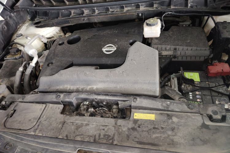 Used Nissan Murano 2019 2.5L XE Two-Wheel Drive Elite Version China VI Standard Engine Bay