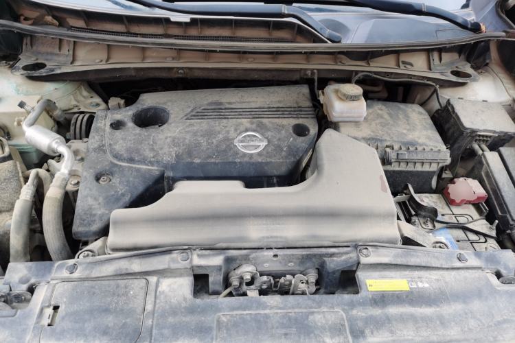 Used Nissan Murano 2019 2.5L XL Two-Wheel Drive Smart Connect Luxury Edition China VI Standard Engine Bay