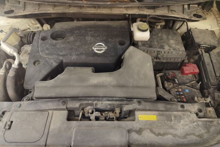 Used Nissan Murano 2019 2.5L XE Two-Wheel Drive Elite Version China VI Standard Engine Bay