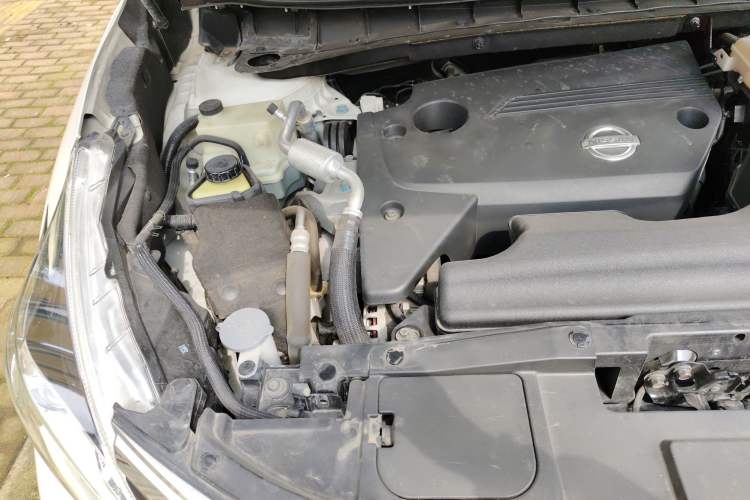 Used Nissan Murano 2019 2.5L XL Two-Wheel Drive SmartConnect Luxury Edition China V Standard Engine Bay Right