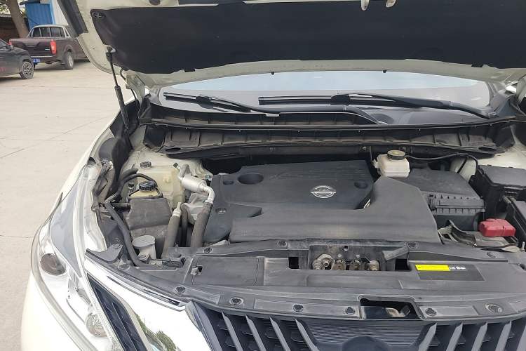Used Nissan Murano 2019 2.5L XL Plus Two-Wheel Drive SmartConnect Leading Edition China VI Standard Engine Bay Right