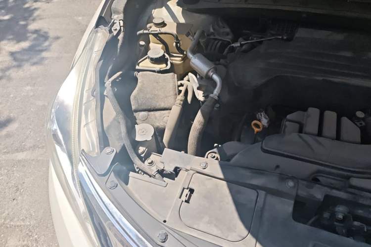 Used Nissan Murano 2019 2.5 S/C HEV XE Four-Wheel Drive Hybrid SmartConnect Prestige Edition China VI Standard Engine Bay Right