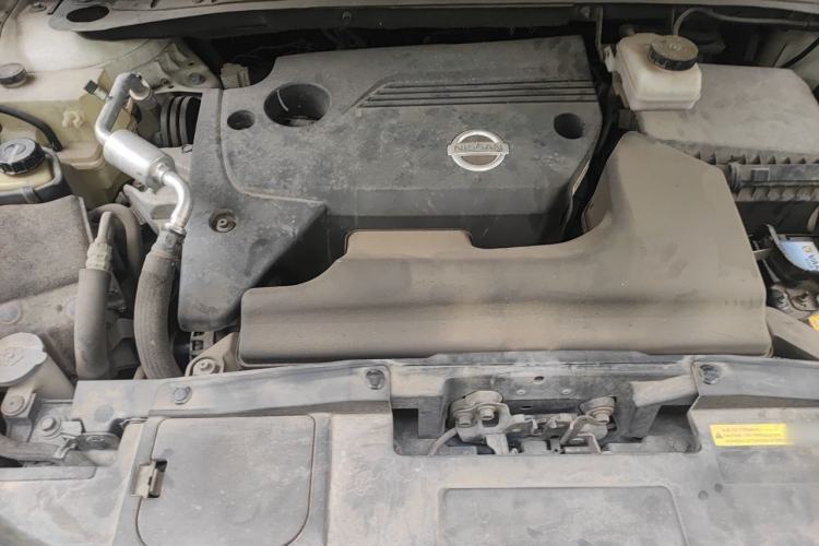 Used Nissan Murano 2019 2.5L XE Two-Wheel Drive Elite Version China VI Standard Engine Bay