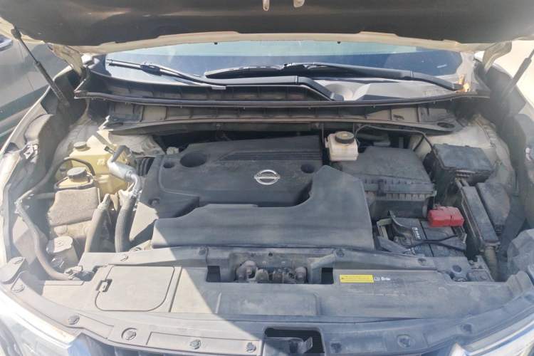 Used Nissan Murano 2019 2.5L XL Two-Wheel Drive Smart Connect Luxury Edition China VI Standard Engine Bay