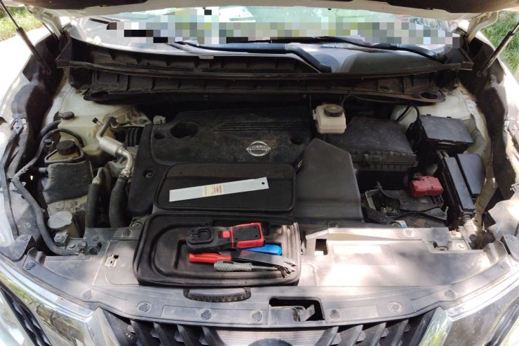 Used Nissan Murano 2019 2.5L XL Two-Wheel Drive Smart Connect Luxury Edition China VI Standard Engine Bay