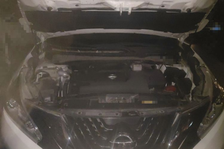 Used Nissan Murano 2019 2.5L XL Two-Wheel Drive Smart Connect Luxury Edition China VI Standard Engine Bay