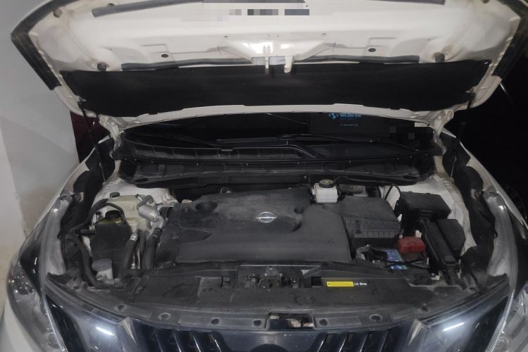 Used Nissan Murano 2019 2.5L XL Two-Wheel Drive Smart Connect Luxury Edition China VI Standard Engine Bay