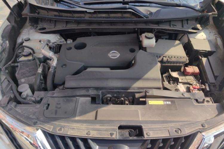 Used Nissan Murano 2019 2.5L XE Two-Wheel Drive Elite Version China VI Standard Engine Bay