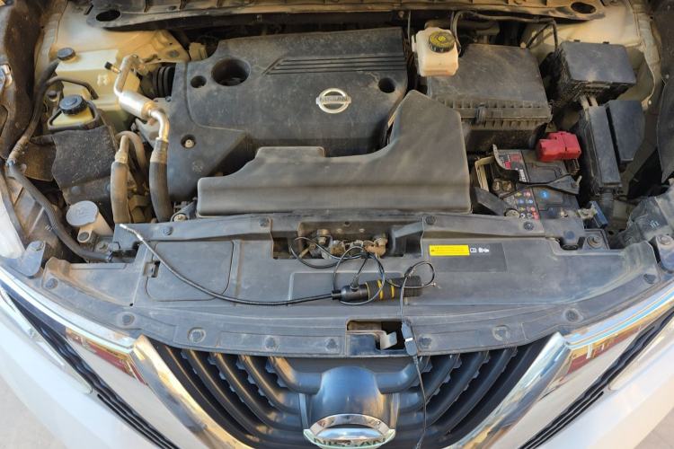 Used Nissan Murano 2019 2.5L XE Two-Wheel Drive Elite Version China VI Standard Engine Bay