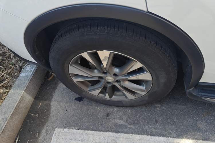 Used Nissan Murano 2019 2.5L XL Two-Wheel Drive Smart Connect Luxury Edition China VI Standard Exterior 3