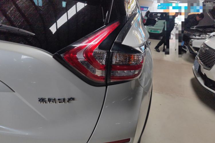 Used Nissan Murano 2019 2.5L XL Two-Wheel Drive Smart Connect Luxury Edition China VI Standard Exterior 6