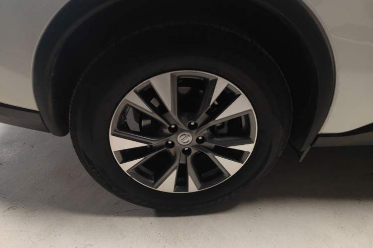Used Nissan Murano 2019 2.5L XL Two-Wheel Drive Smart Connect Luxury Edition China VI Standard Exterior 8